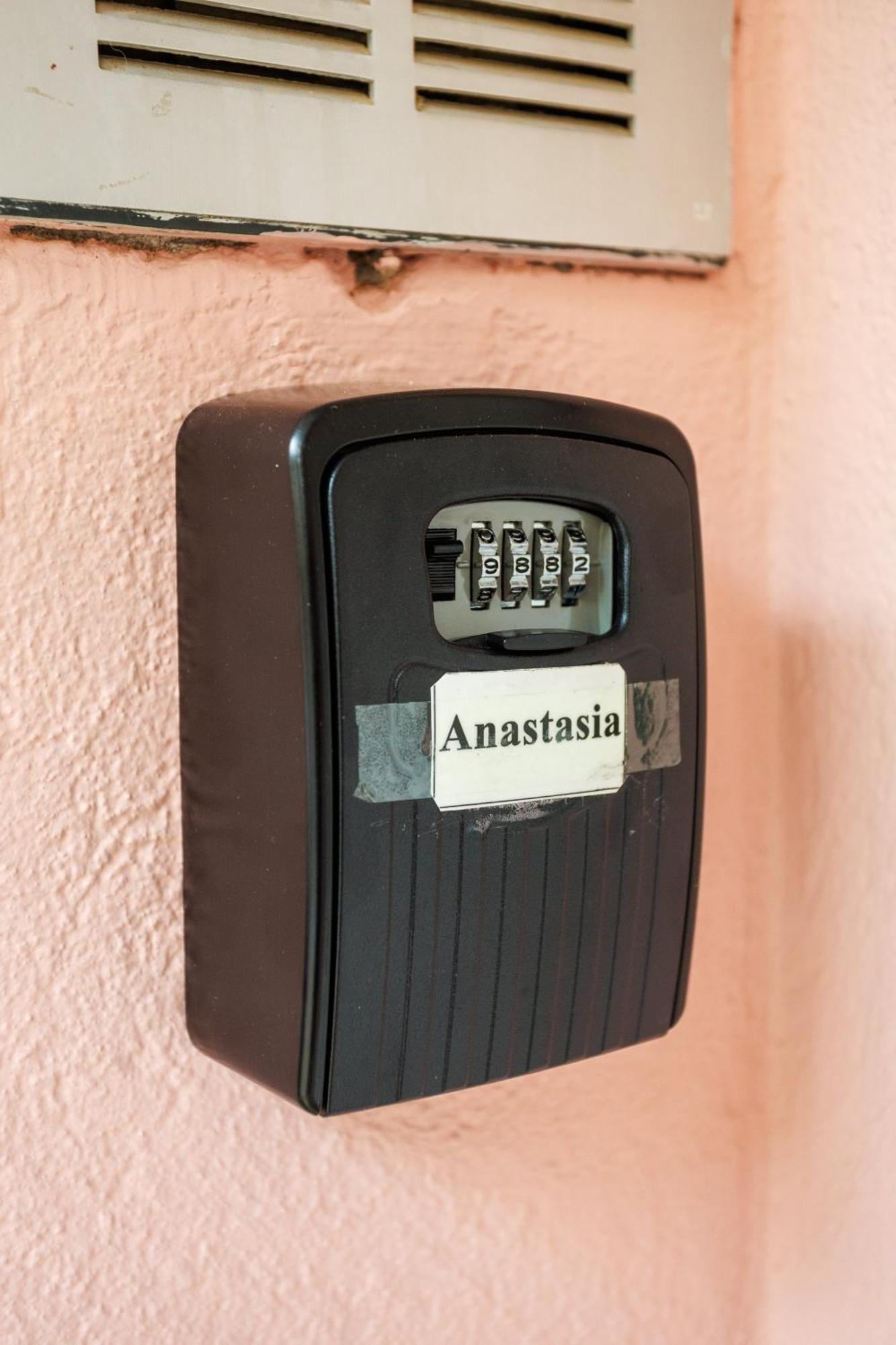 Anastasia Véria Kültér fotó